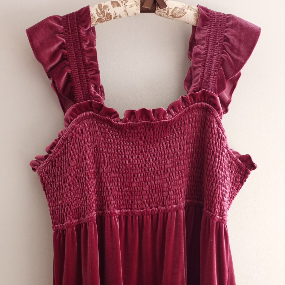 'Crown & Ivy' Polyester Velvet Berry Pink Dress Size 3X EUC